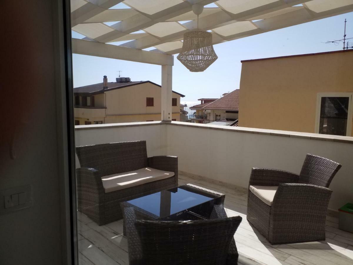 Mediterranean Apartments Capo d'Orlando Ngoại thất bức ảnh